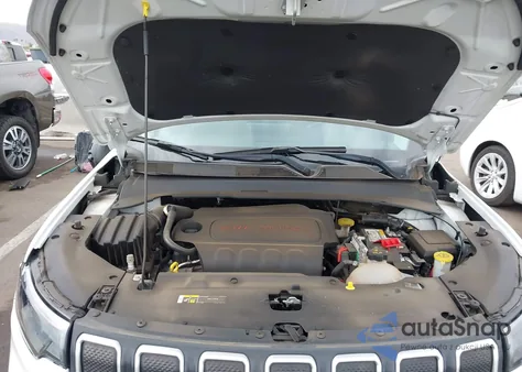 2022 Jeep Compass Latitude 4X4 from USA, damaged, VIN 3C4NJDBB6NT115950